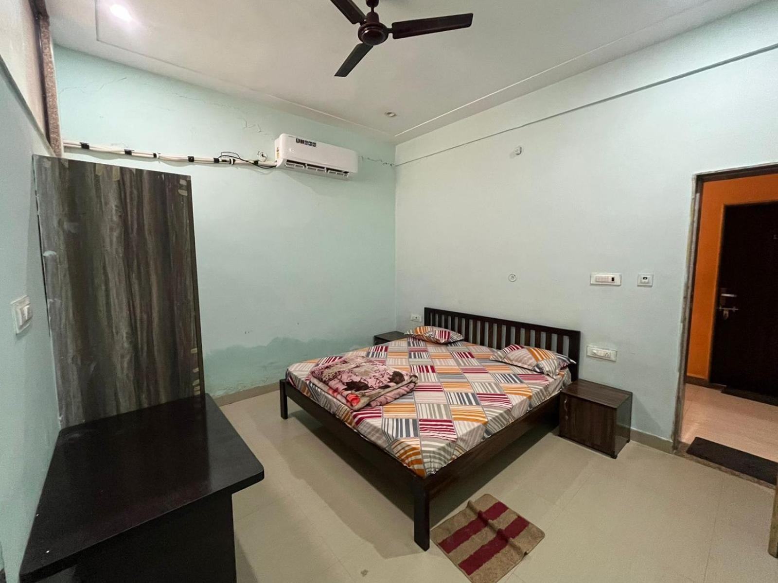 Shri Ji Baba Ki Haveli Otel Govardhan Dış mekan fotoğraf